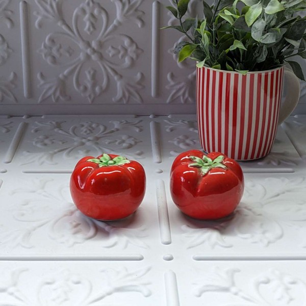 Salière et poivrière tomate vintage